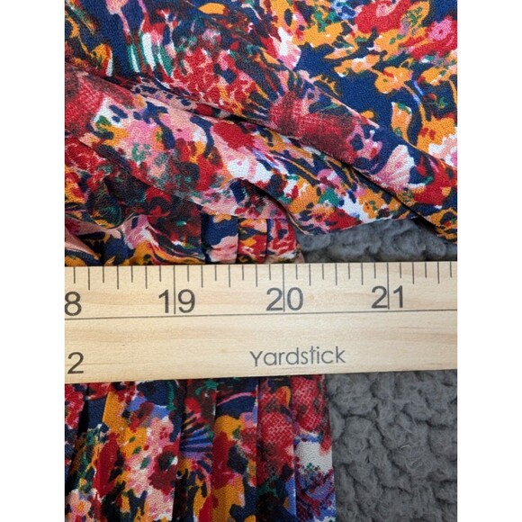 Fervour ModCloth Top Medium Lace Inset Tiny Pleats Front/Back Scoop Neck Floral - Picture 10 of 13